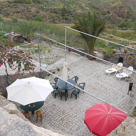 Eco Holidays Cave House Justine 펜션 *