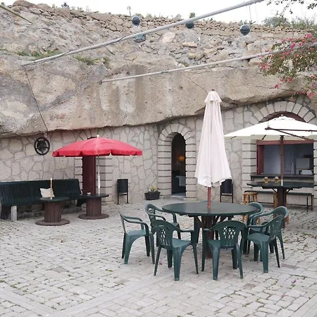 Eco Holidays Cave House Justine *