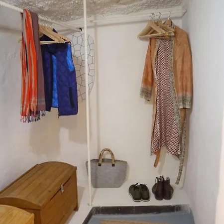 Eco Holidays Cave House Justine *