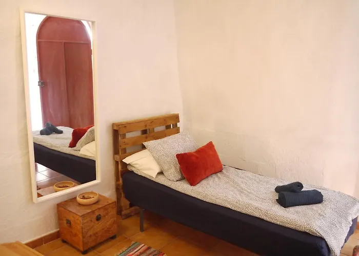 Eco Holidays Cave House Justine *