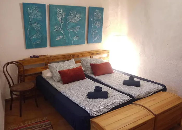 Feriehus Eco Holidays Cave House Justine