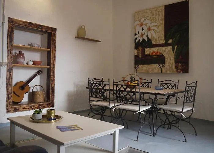 Eco Holidays Cave House Justine * Гранадилла-де-Абона