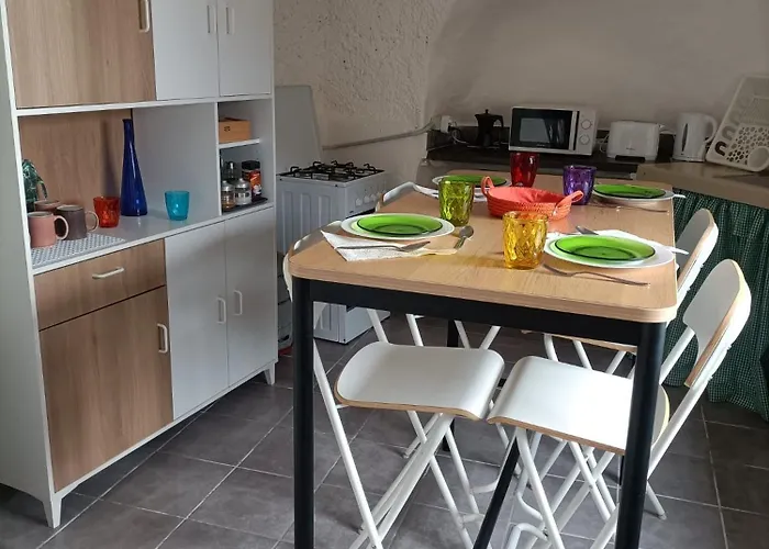 Eco Holidays Cave House Justine *